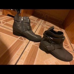 Boots gray